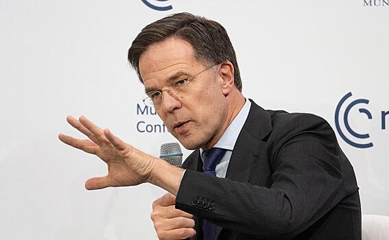 Генсек НАТО поддержал слова Трампа о необходимости сбивать российские самолеты