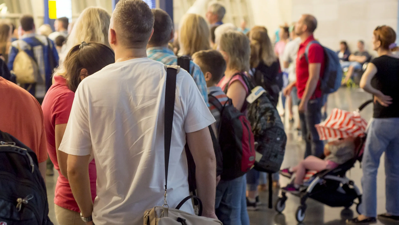 Более 350 пассажиров устроили бунт в аэропорту Самары из-за задержки рейса