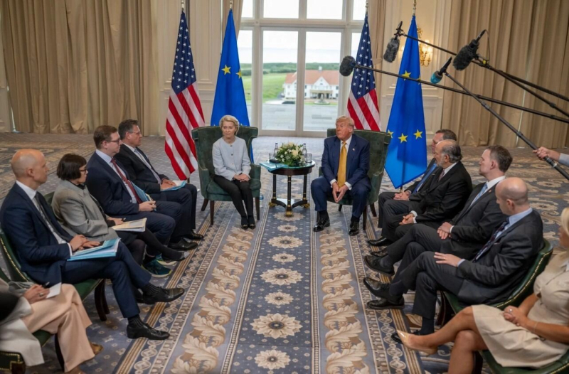 «Это не было случайностью». Кто «ответственен» за резкий разворот Трампа по Украине?