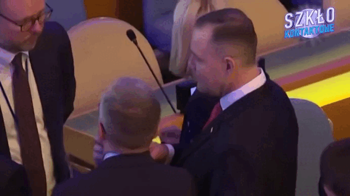 "Храбрая вода" для президента Польши: Угрозы России только под наркотиками? Скандал в ООН