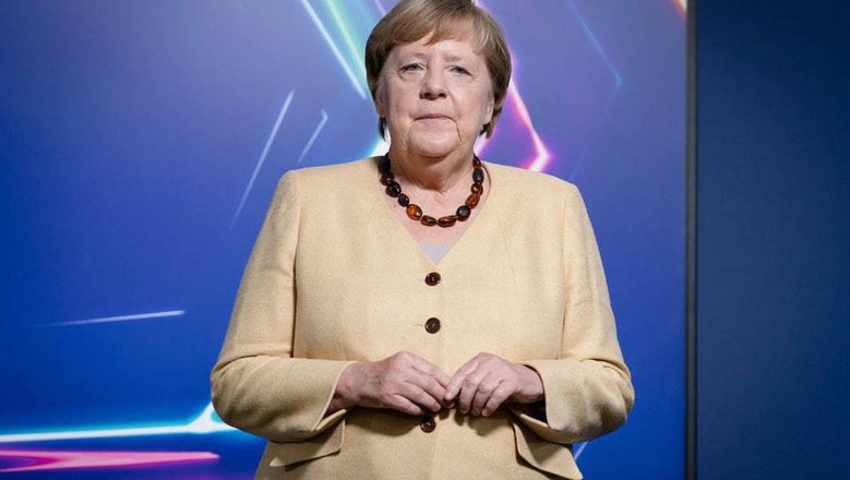 Камала Харрис рассказала в мемуарах о нападках на Меркель