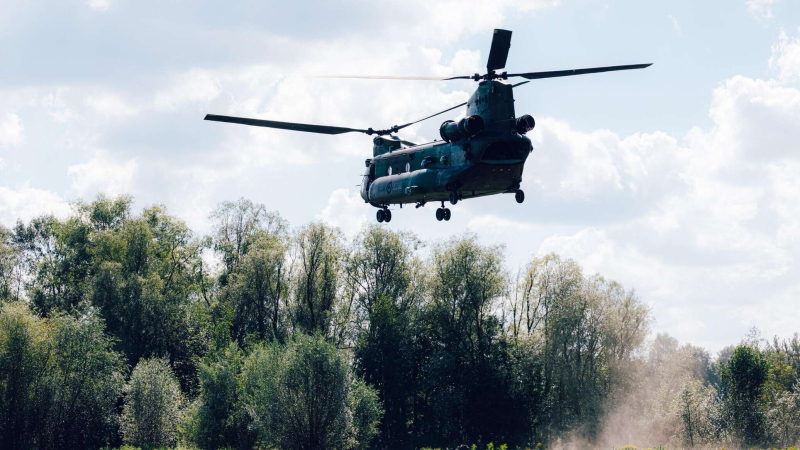 Латвия продлила действие ограничений на полеты у границ Беларуси