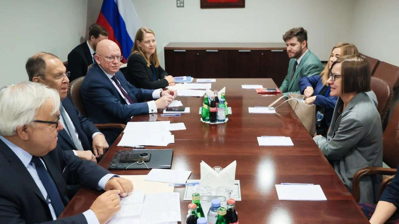 Лавров и глава МККК обсудили украинский кризис