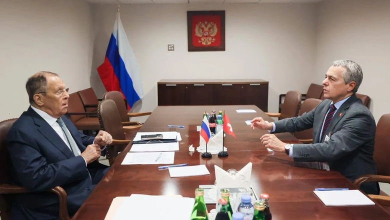 Лавров обсудил закончившийся нейтралитет Берна с главой МИД Швейцарии