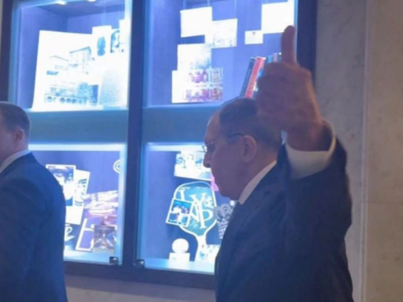 Лавров одним жестом оценил переговоры с Рубио