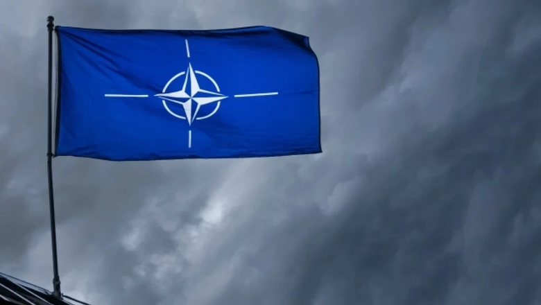 Лавров указал на попытки НАТО взять в военное кольцо всю Евразию