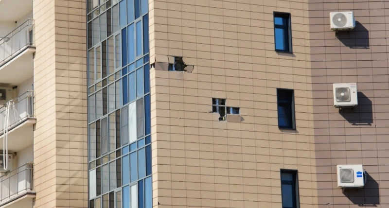 Оперштаб Кубани показал фото последствий атаки дронов на Новороссийск