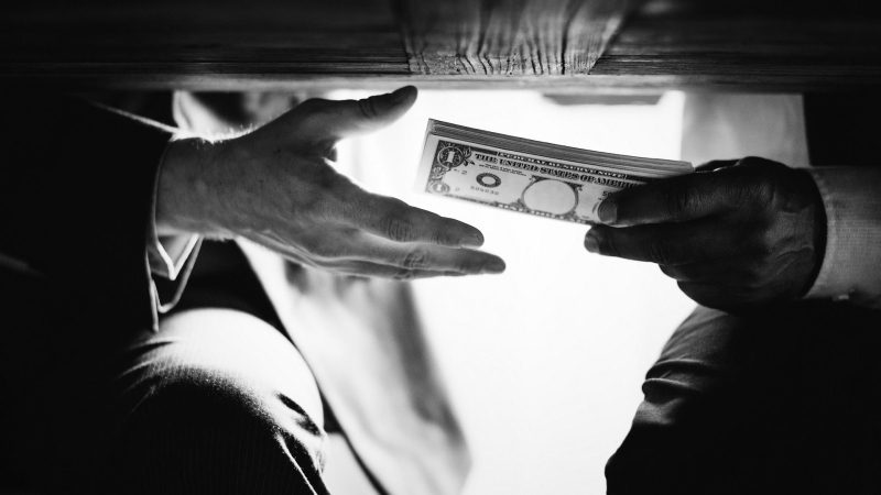 «Отобрать и отдать Киеву»