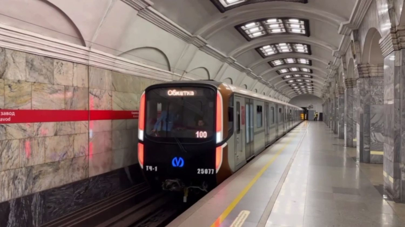 Первый «Балтиец» для новой линии метро Петербурга вышел на обкатку (фото)