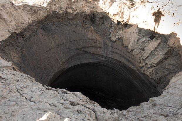 Почему появляются гигантские дыры на Ямале и Гыдане: новое исследование учёных