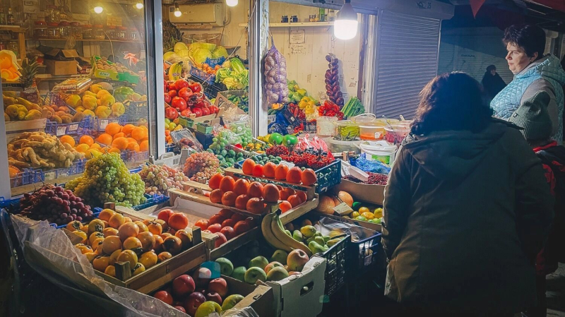 Скрытая инфляция уже в магазинах: мясо, рыба и яблоки бьют рекорды цен