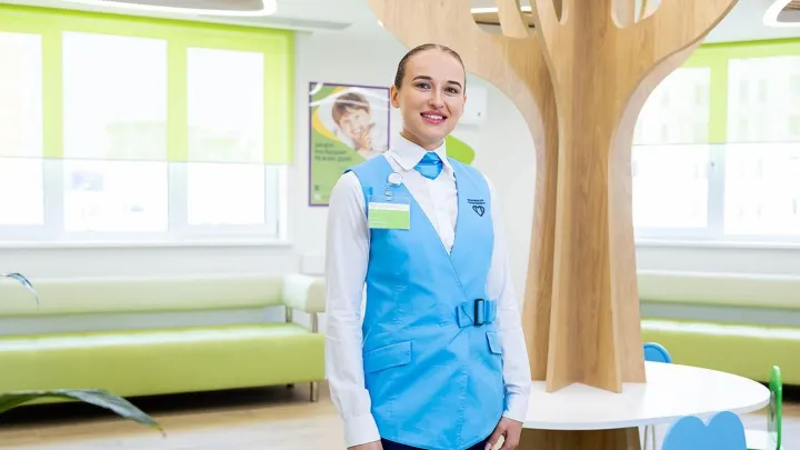 Собянин: Администраторы центров госуслуг помогают в детских больницах Москвы