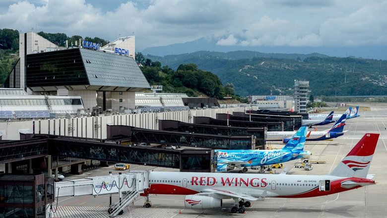 В аэропорту Сочи сняли ограничения на полеты