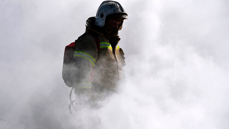 В Астраханской области загорелись несколько промобъектов после падения БПЛА