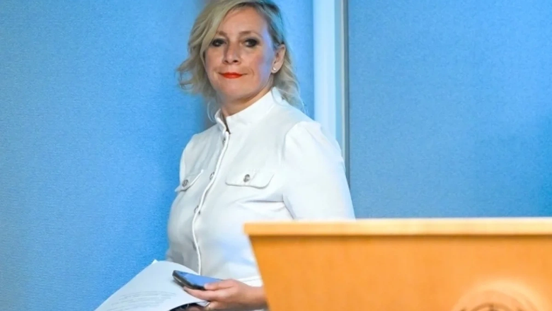 Захарова призвала узнать, почему отключился микрофон Бербок на словах об РФ