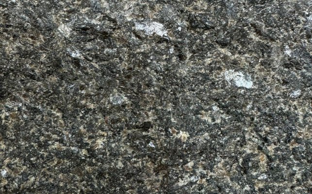 Гранит от Mercury Stone: Природная прочность и эстетика для вашего проекта