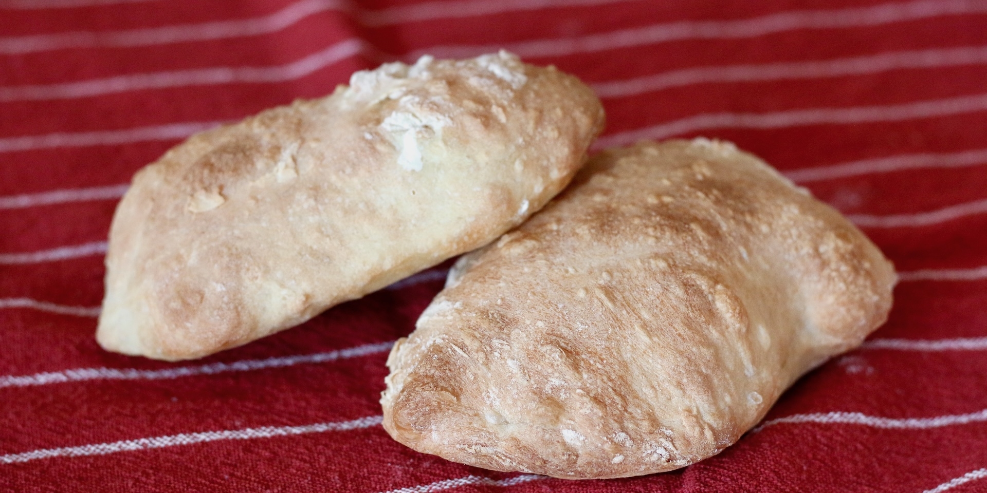 Хрустящая домашняя чиабатта без замеса